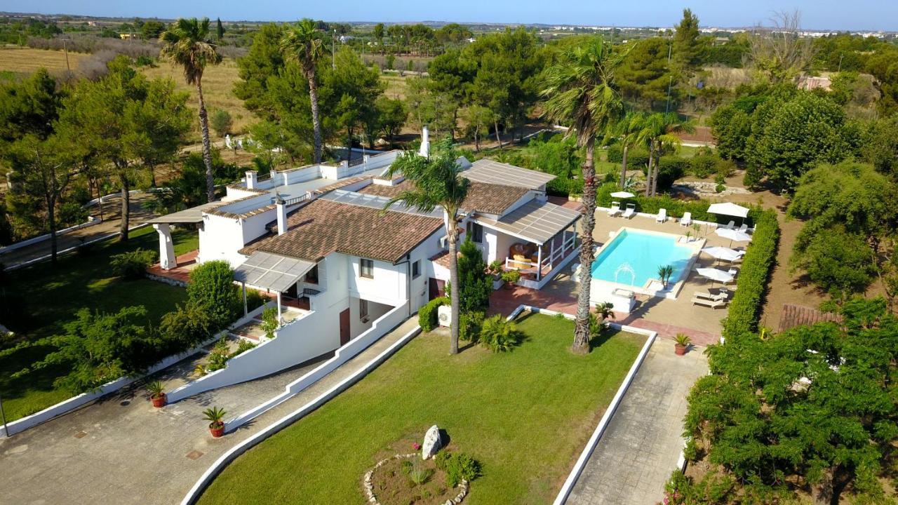 Villa Vetti อูเจนโต ภายนอก รูปภาพ